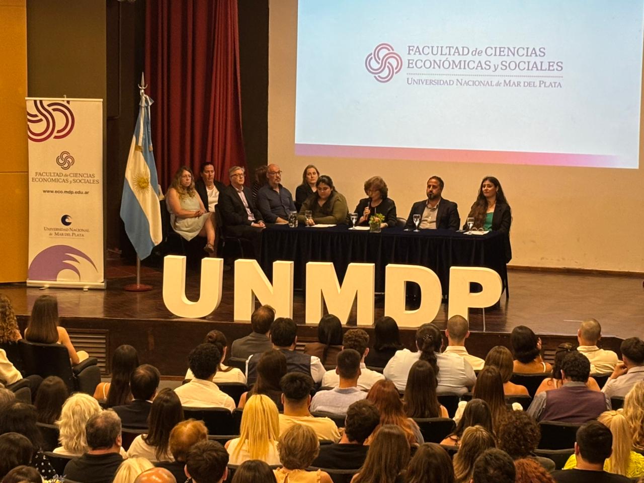 Emotivos actos de finalización de cursada